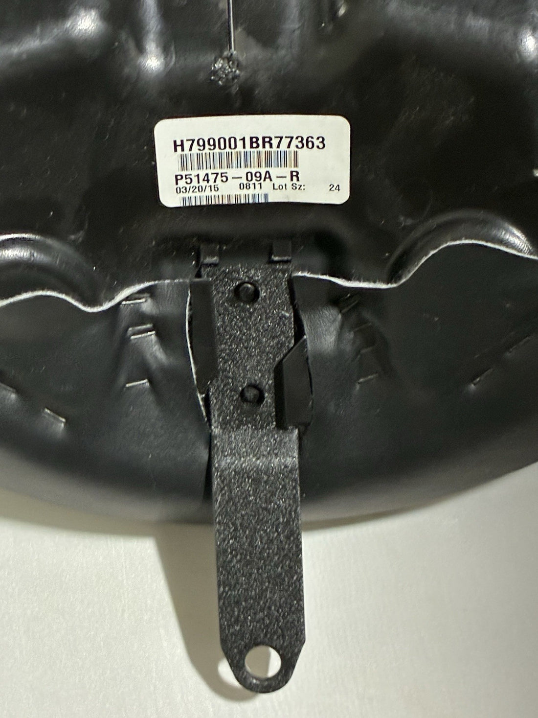 
  
  P51475-09A-R H799001BR77363 HARLEY-DAVIDSON SOLO SEAT OEM NTO
  
