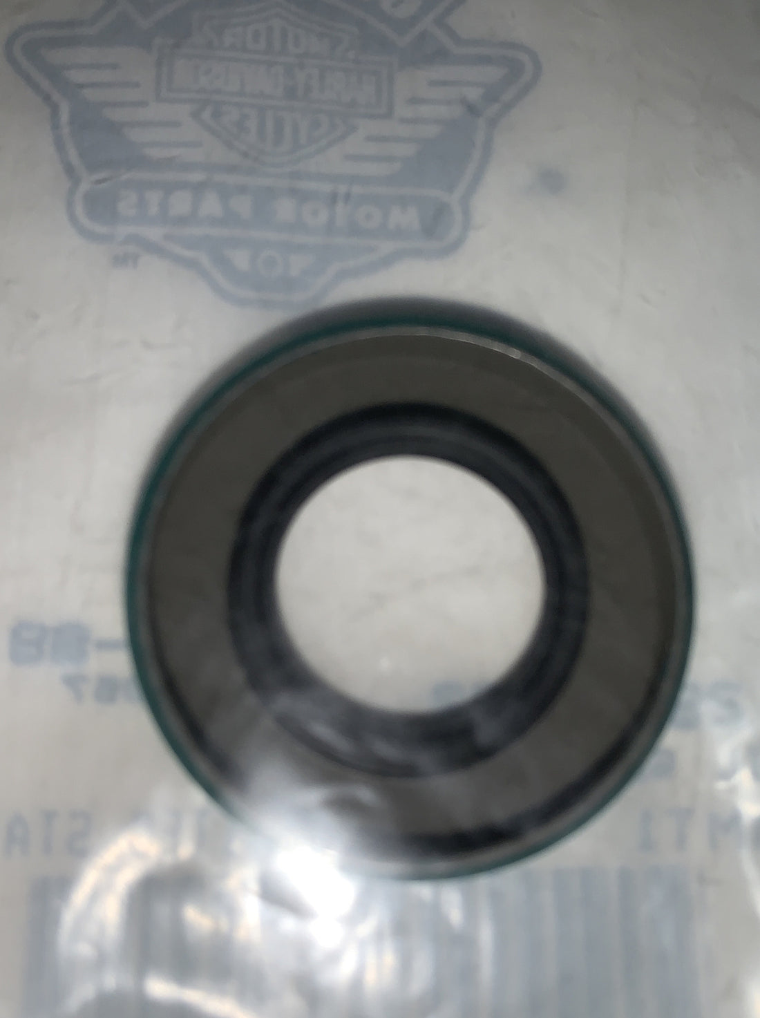 
  
  29911-82 HARLEY-DAVIDSON 1982-E84 SPORTSTER XL GENERATOR SEAL END CAP OIL SEAL
  
