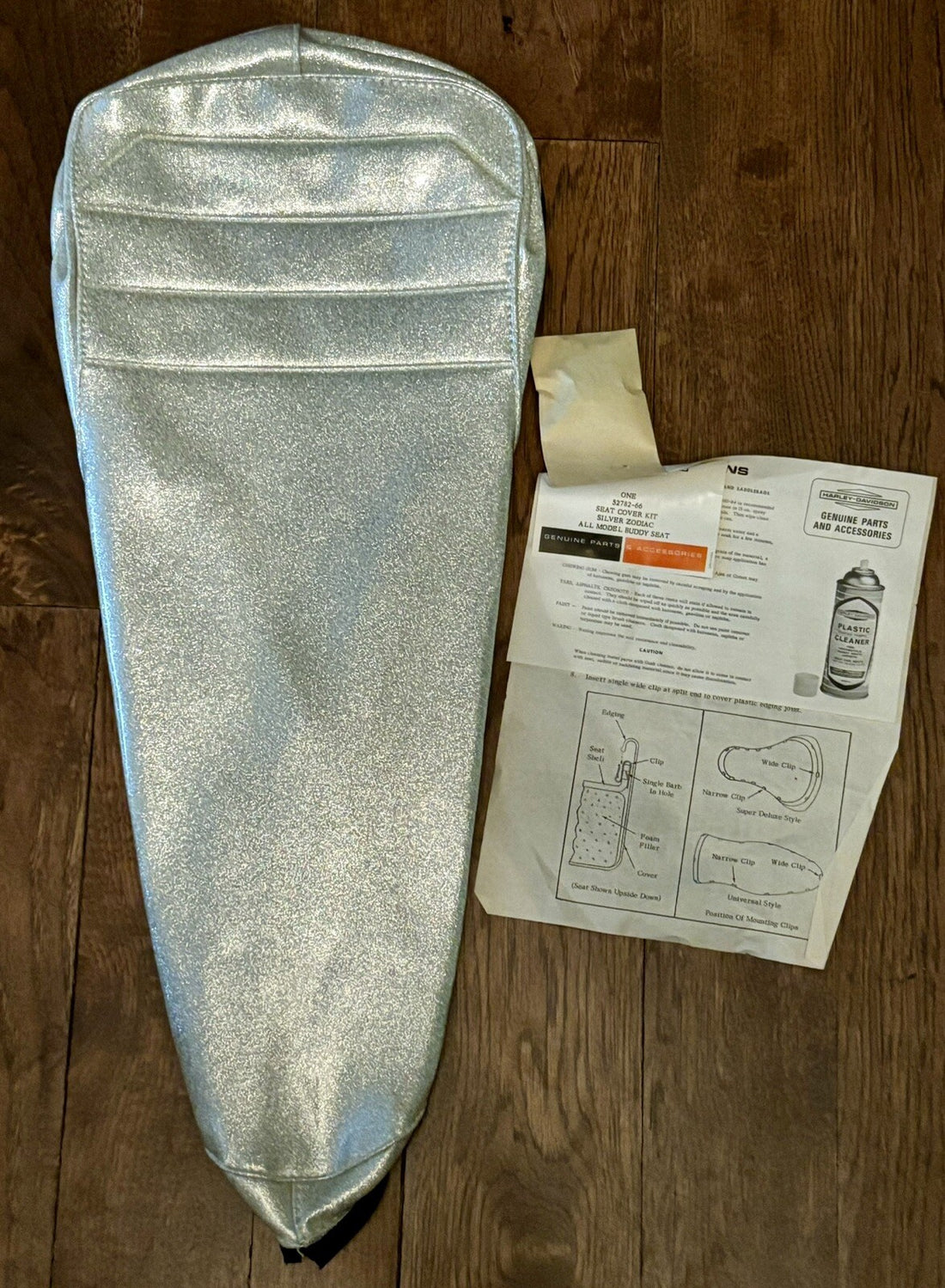 52782-66 HARLEY-DAVIDSON SILVER ZODIAC SEAT COVER KIT BUDDY SEAT NOS OEM