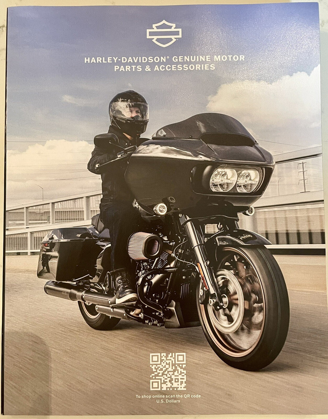 
  
  94500332 HARLEY-DAVIDSON GENUINE MOTOR PARTS & ACCESSORIES CATALOG BOOK 2022 NEW
  
