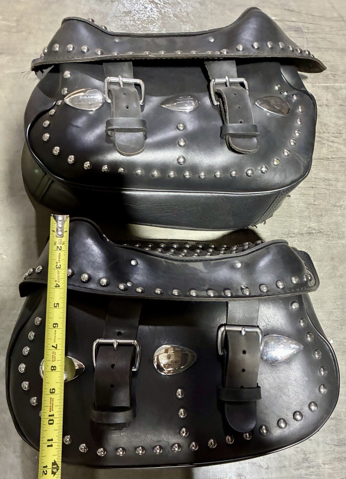 
  
  5997 5998 HARLEY-DAVIDSON 2000-2017 HERITAGE SOFTAIL FLSTC  SADDLEBAG SET
  
