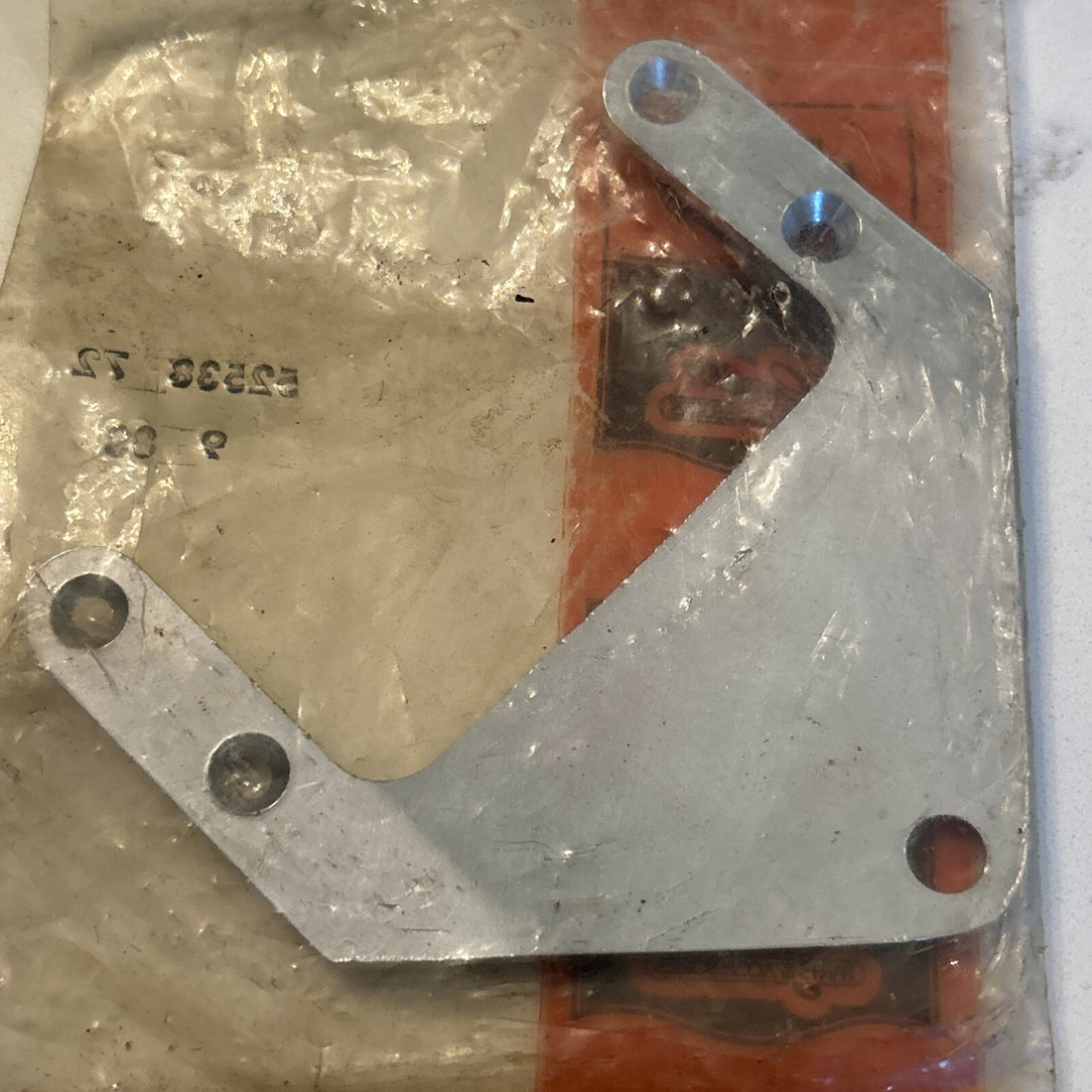 52538-72 HARLEY-DAVIDSON SHOVELHEAD FX FXE REAR SEAT BRACKET OEM NOS VINTAGE