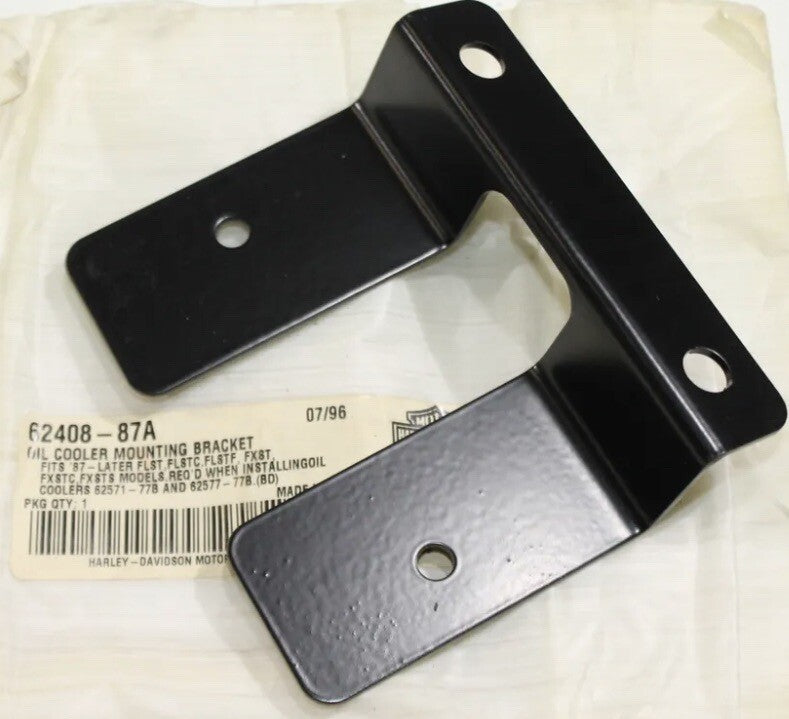 
  
  62408-87A HARLEY-DAVIDSON 1987-1999 FXST/FLST OIL COOLER MOUNTING BRACKET NOS
  
