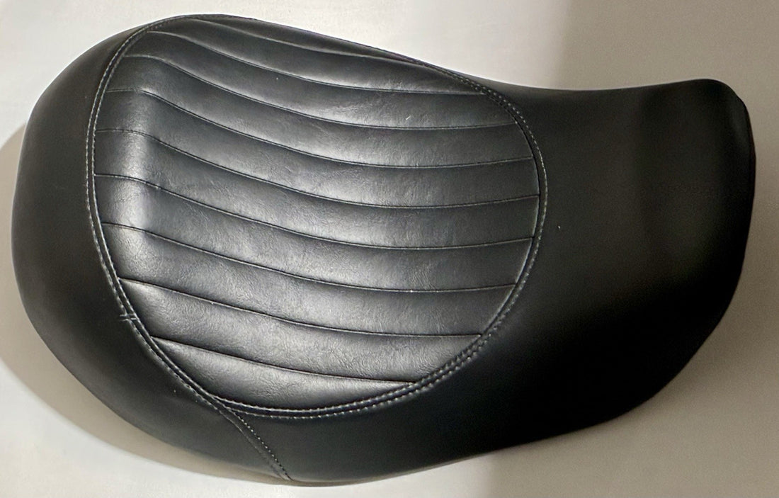 
  
  22531 HARLEY-DAVIDSON SPORTSTER DYNA SOLO SEAT OEM NTO
  
