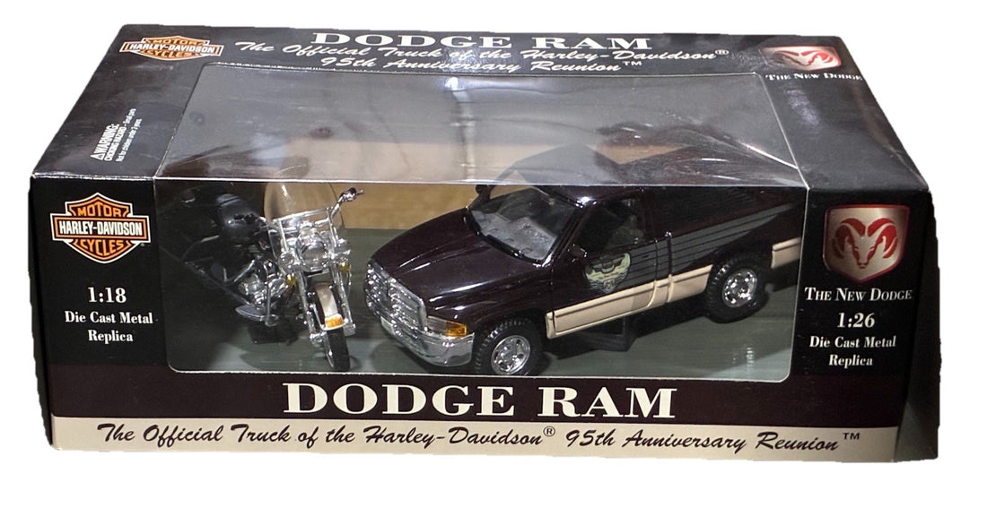 
  
  HARLEY-DAVIDSON 95TH ANNIVERSARY DODGE RAM TRUCK 1:26 SCALE ROAD KING M/C 1:18
  
