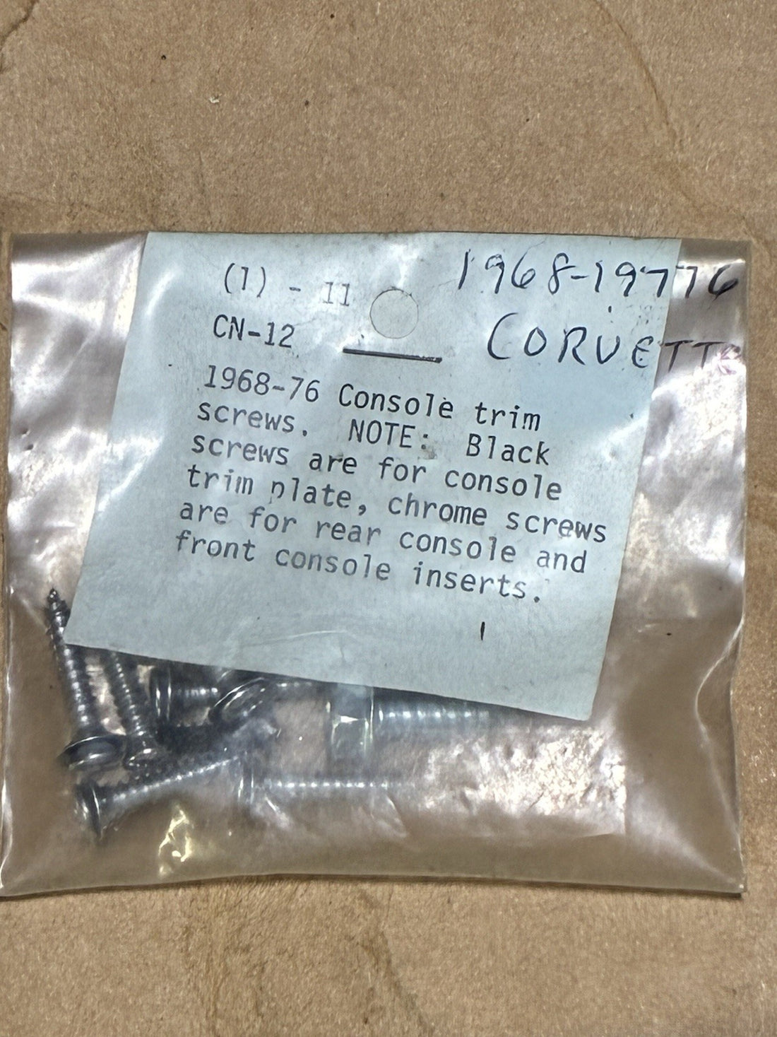 
  
  CN-12 1968-1976 CORVETTE CONSOLE TRIM MOUNTING SCREWS NOS
  
