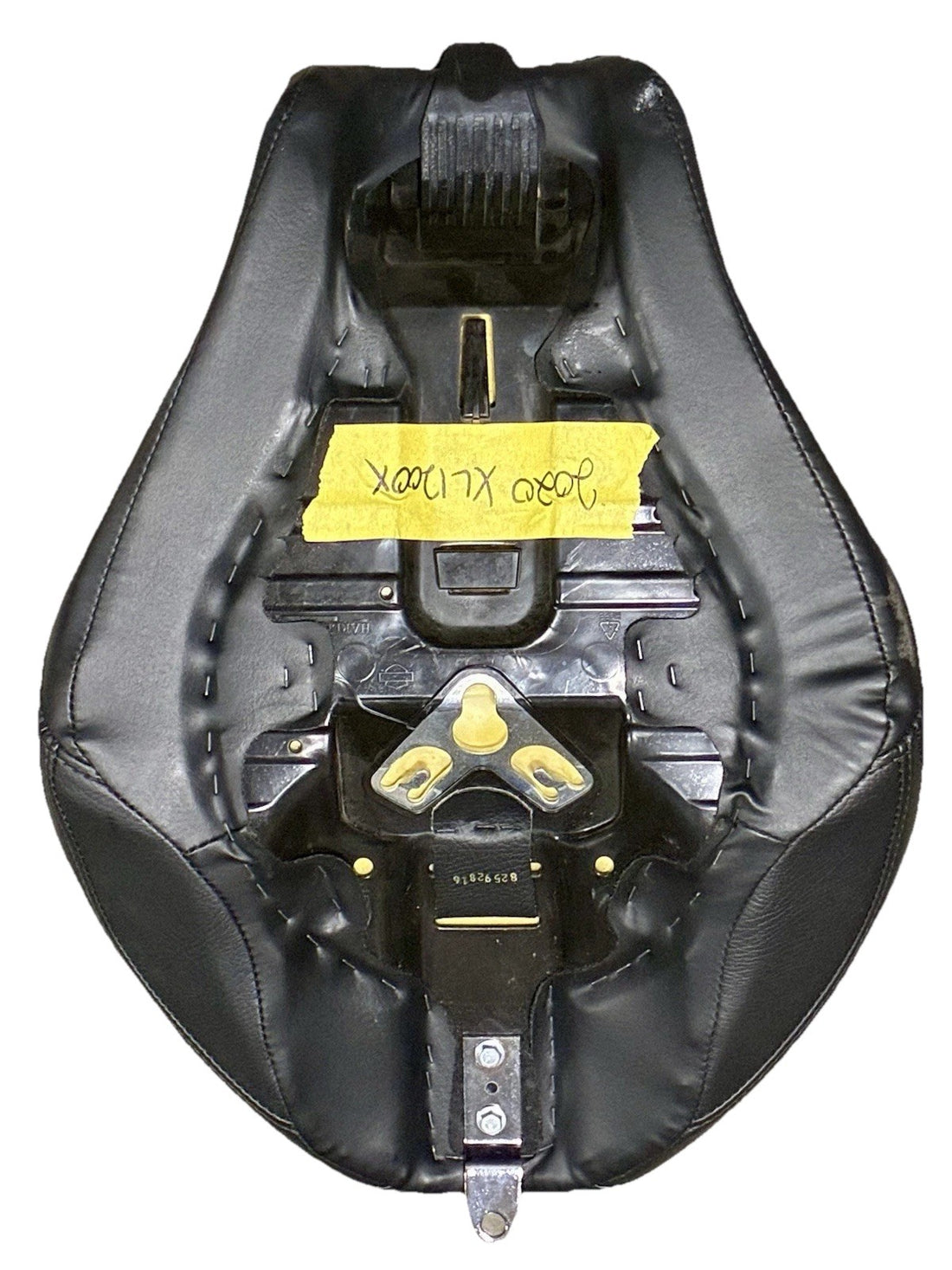 
  
  HARLEY-DAVIDSON 2010-2022 XL1200 SPORTSTER SUNDOWNER SOLO SEAT OEM NTO
  
