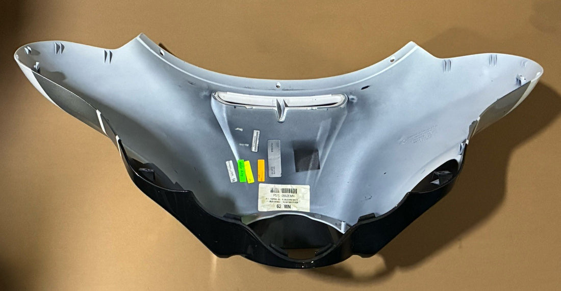 
  
  HARLEY-DAVIDSON 2020 FLHT OUTER FAIRING OEM
  
