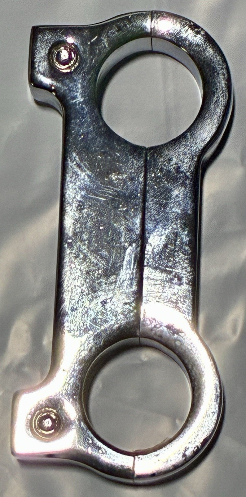 
  
  HARLEY-DAVIDSON HANDLEBAR CLAMP OEM
  
