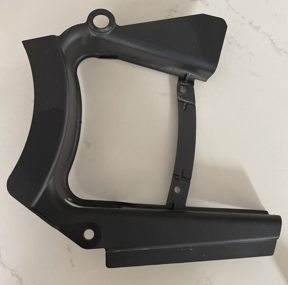 
  
  60444-08 HARLEY-DAVIDSON FXCWC SOFTAIL ROCKER BELT GUARD DEBRIS DEFLECTOR
  
