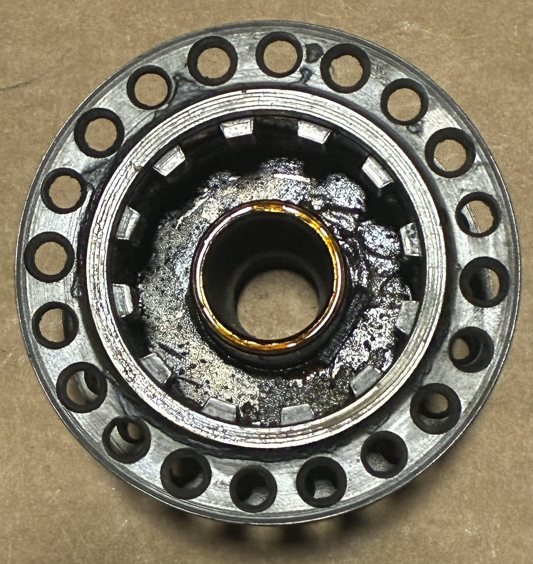 
  
  3905-30 HARLEY-DAVIDSON 1930-1936 VL VLH INTERCHANGEABLE WHEEL HUB FRAME
  
