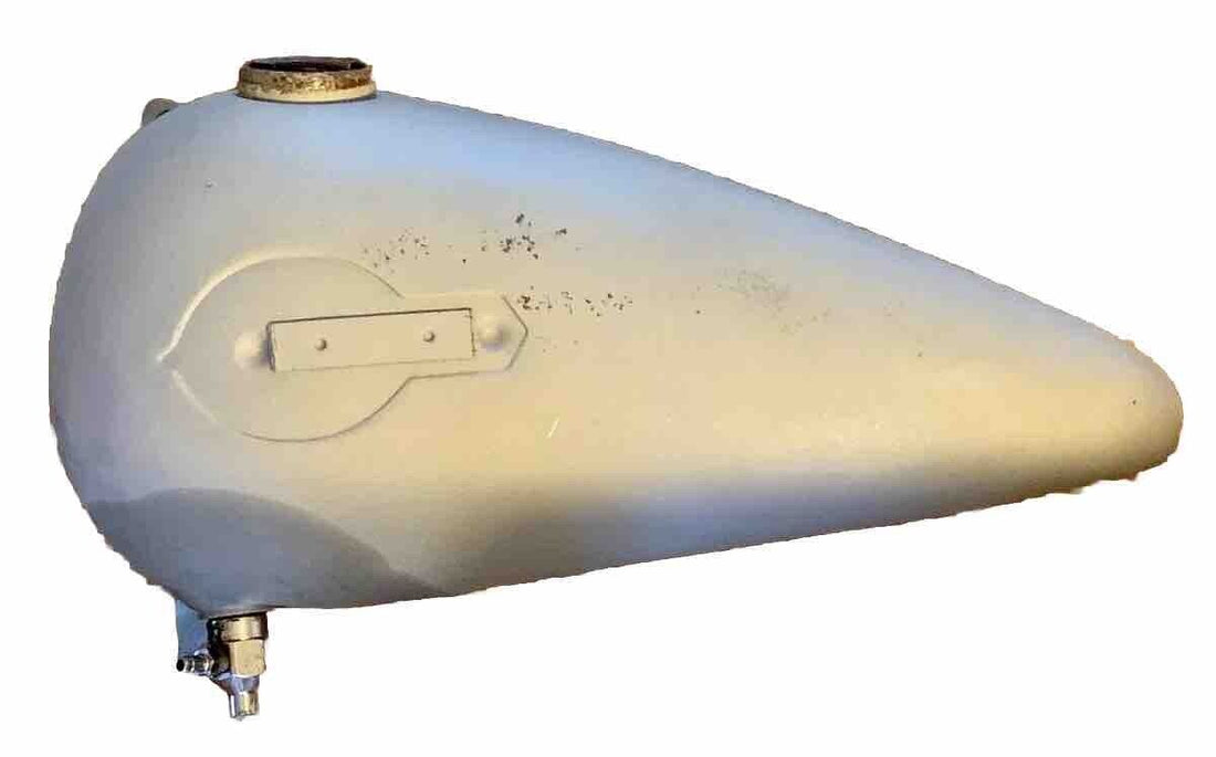 
  
  ORIGINAL HARLEY-DAVIDSON  1959-1960  BIG TWIN  PANHEAD  FL , FLH   LEFT GAS TANK
  
