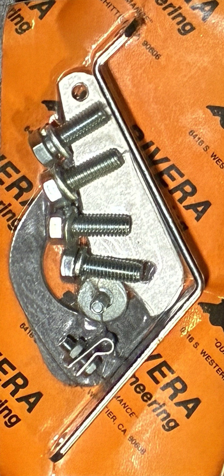 
  
  D100 RIVERA SU CARBURETOR MOUNTING BRACKET FOR HARLEY-DAVIDSON NOS
  
