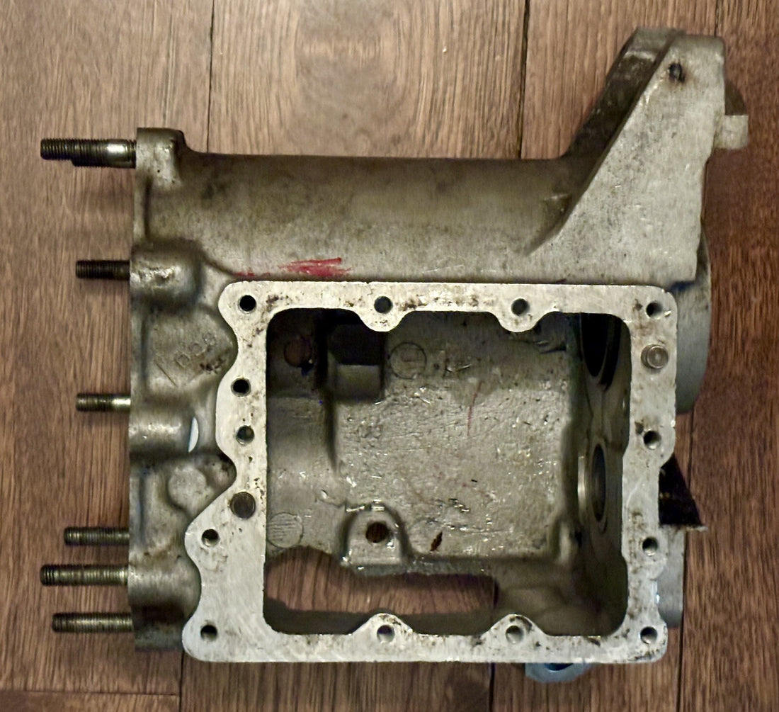 
  
  34705-65B HARLEY-DAVIDSON 1965-1978 BIG TWIN TRANSMISSION CASE
  
