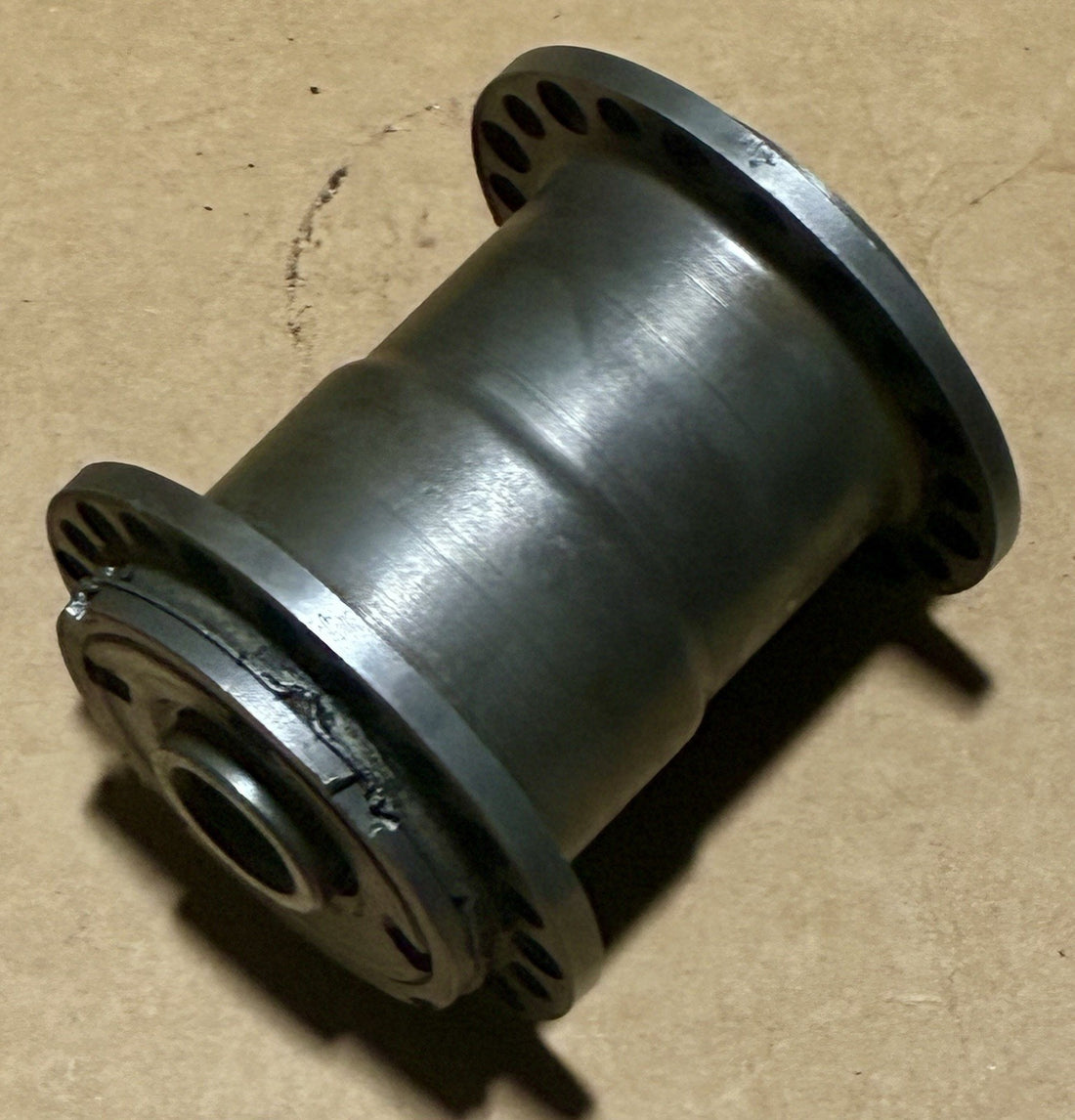 
  
  3905-30 HARLEY-DAVIDSON 1930-1936 VL VLH INTERCHANGEABLE WHEEL HUB FRAME
  
