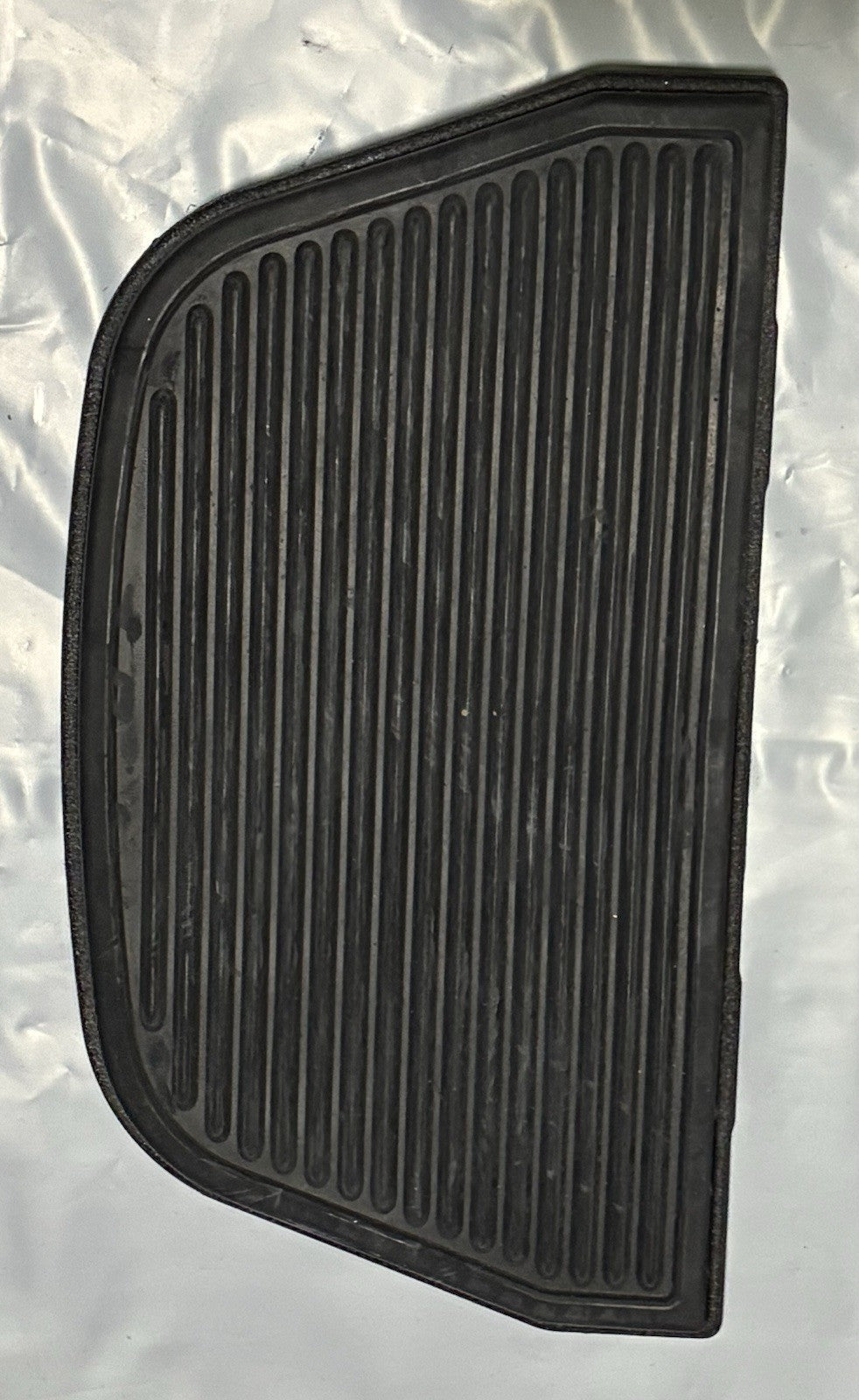
  
  HARLEY-DAVIDSON TOURING FLOORBOARD WITH RUBBER PAD OEM
  

