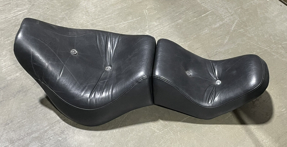 
  
  51649-07 HARLEY-DAVIDSON 2007-2010 SOFTAIL FXSTC SEAT
  
