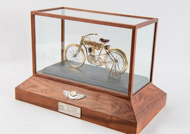 
  
  HARLEY-DAVIDSON 100TH ANNIVERSARY SILVER GOLD SERIAL ONE REPLICA COLLECTIBLE 247
  
